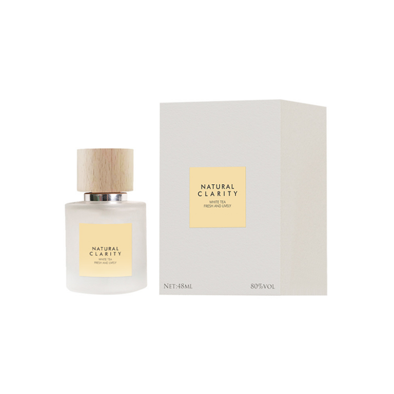 Naturally clear, a unisex fragrance, white tea, fresh and vibrant.